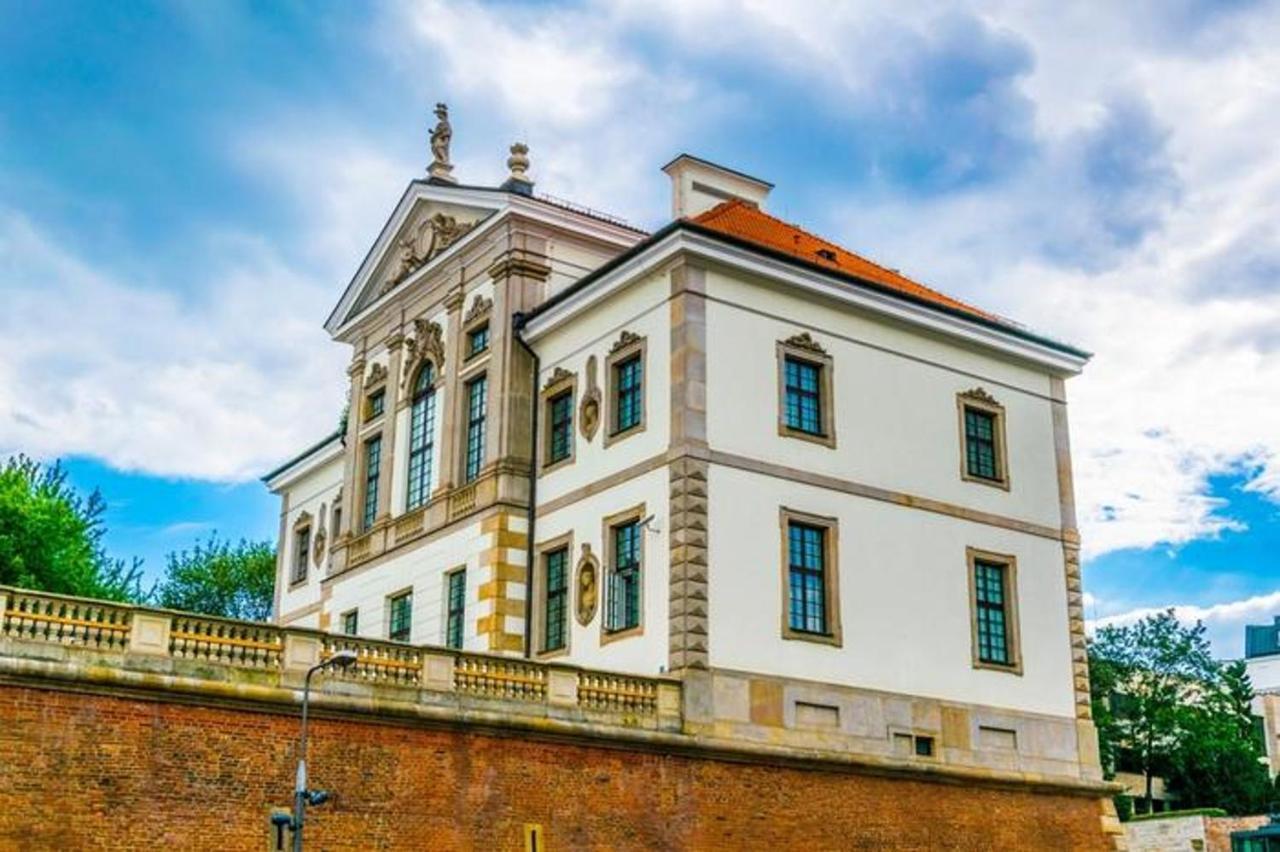 Helvetia Plus B&B - Private Rooms And Apartments Warszawa Zewnętrze zdjęcie